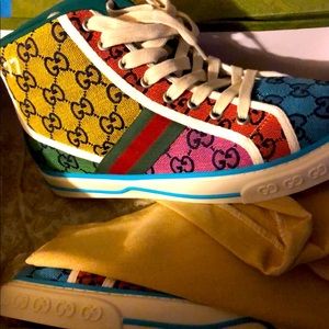 Gucci tennis sneakers